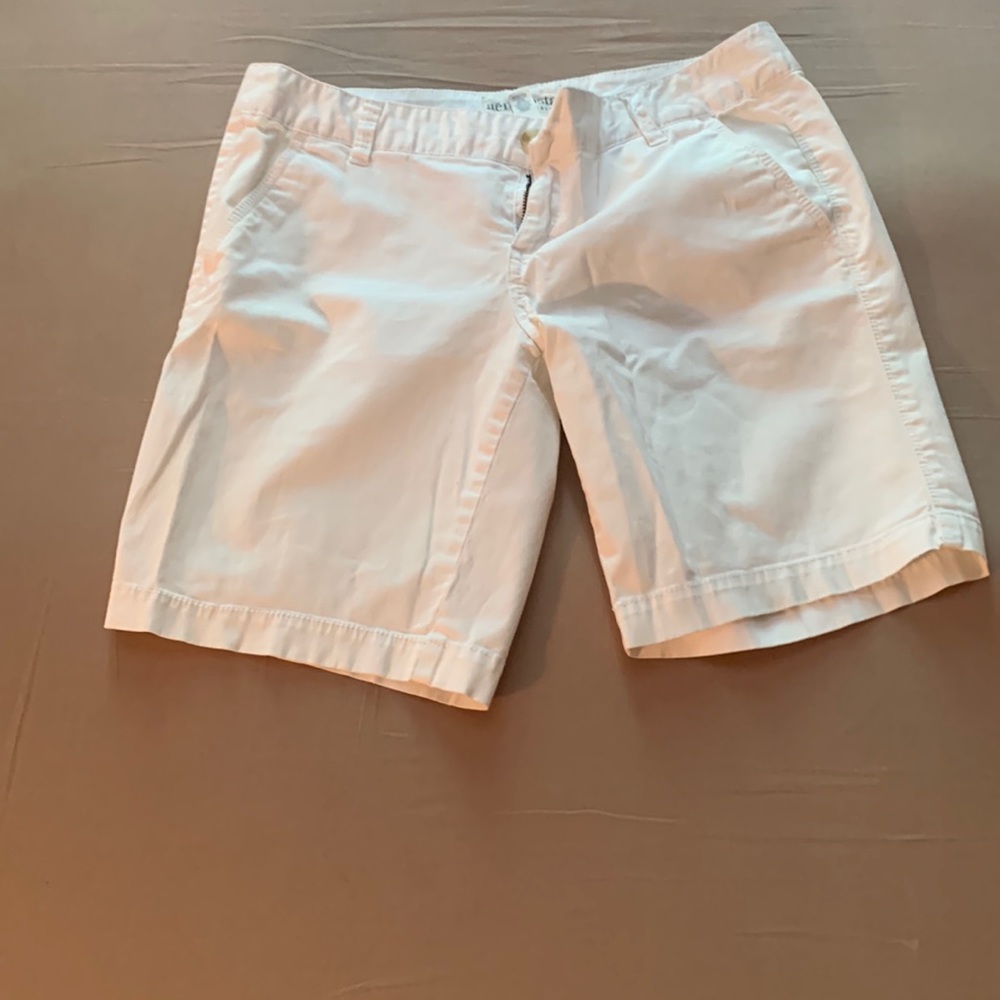 Selling Aeropostale shorts in very good condition any questions ask 😊